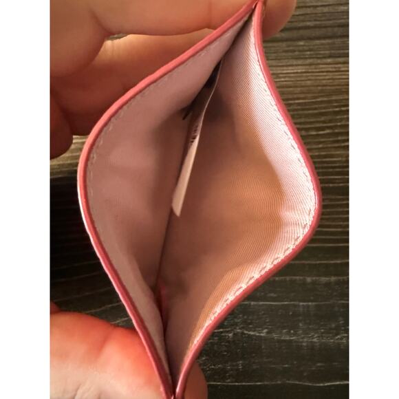 MARC JACOBS New York Beachy Pink Card Wallet - Picture 2 of 6